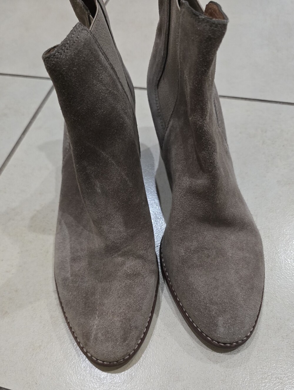 Madewell Regan Suede Chelsea Ankle Boots